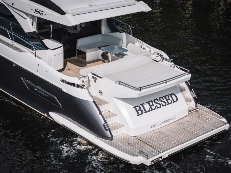 Slide: The Image of Azimut S6 2020 - 7