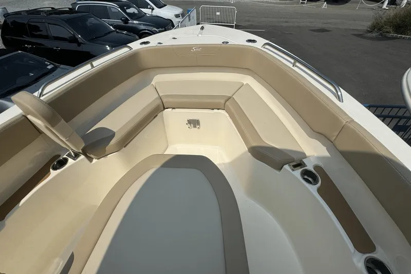 Slide: The Image of Scout 215 XSF 2024 - 11
