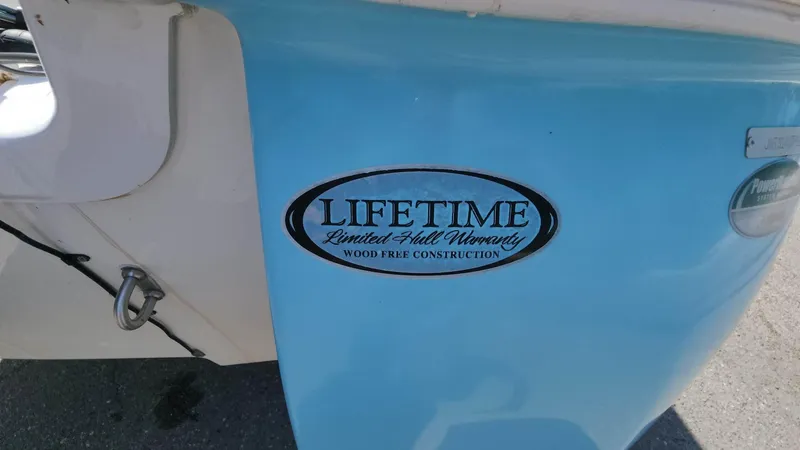 Slide: The Image of 2020 NauticStar 2140 Sport boat with lifetime limited hull warranty. - 39