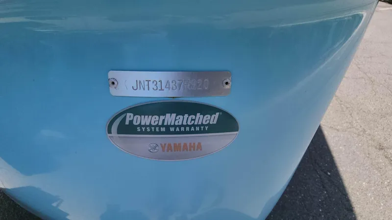 Slide: The Image of 2020 NauticStar 2140 Sport boat with Yamaha PowerMatched System Warranty. - 40