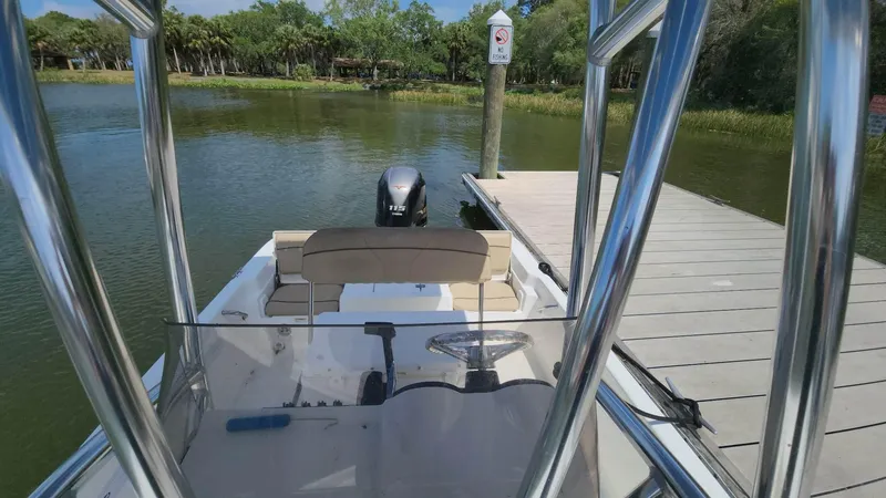 Slide: The Image of NauticStar 2140 Sport 2020 - 51