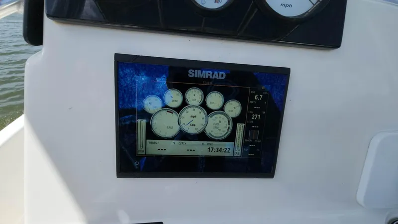 Slide: The Image of NauticStar 2140 Sport 2020 - 60