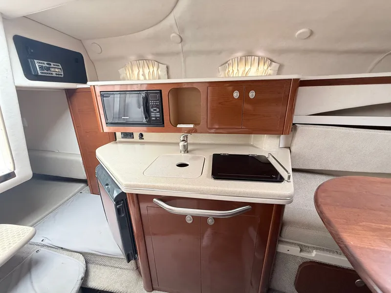 Slide: The Image of Sea Ray 260 SUNDANCER 2008 - 11