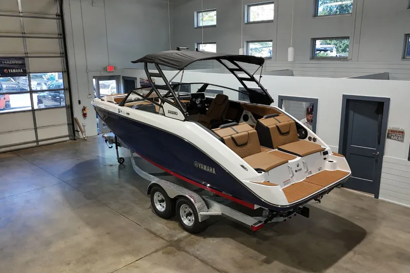 Slide: The Image of Yamaha 222SD 2026 - 3