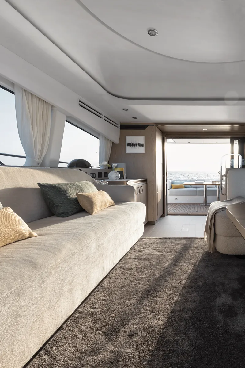 Slide: The Image of Azimut Fly 53 2026 - 23