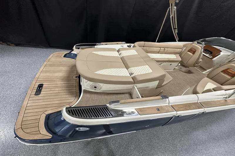 Slide: The Image of Chris-Craft Launch 25 GT 2024 - 10