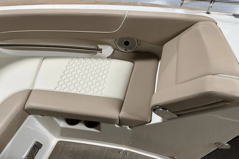 Slide: The Image of Chris-Craft Launch 25 GT 2024 - 106