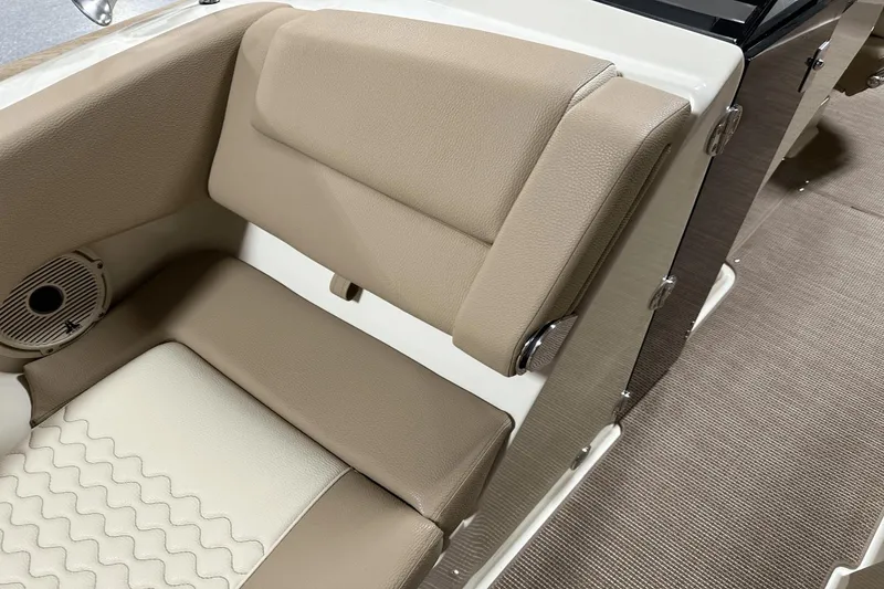 Slide: The Image of Chris-Craft Launch 25 GT 2024 - 109