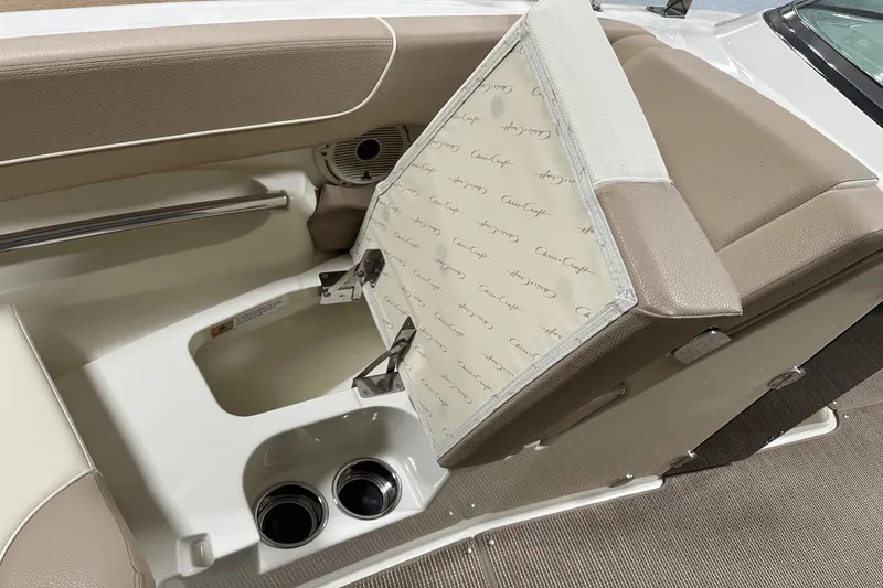 Slide: The Image of Chris-Craft Launch 25 GT 2024 - 110