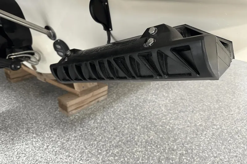 Slide: The Image of Chris-Craft Launch 25 GT 2024 - 17