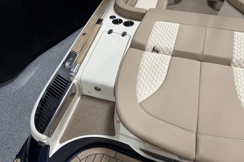 Slide: The Image of Chris-Craft Launch 25 GT 2024 - 25