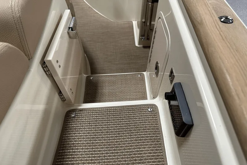 Slide: The Image of Chris-Craft Launch 25 GT 2024 - 35