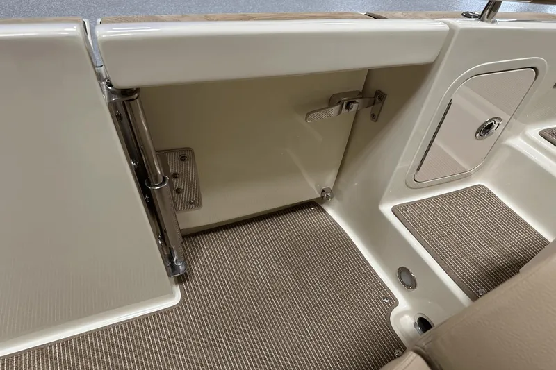 Slide: The Image of Chris-Craft Launch 25 GT 2024 - 37