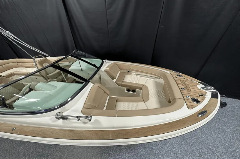 Slide: The Image of Chris-Craft Launch 25 GT 2024 - 4
