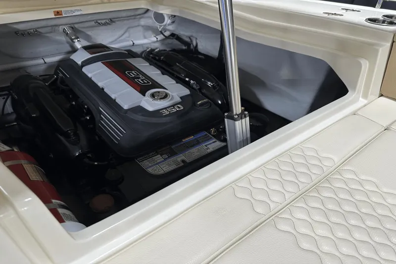 Slide: The Image of Chris-Craft Launch 25 GT 2024 - 45
