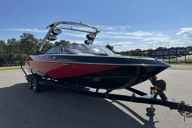 Slide: The Image of Malibu Wakesetter Lsv 247 2013 - 4