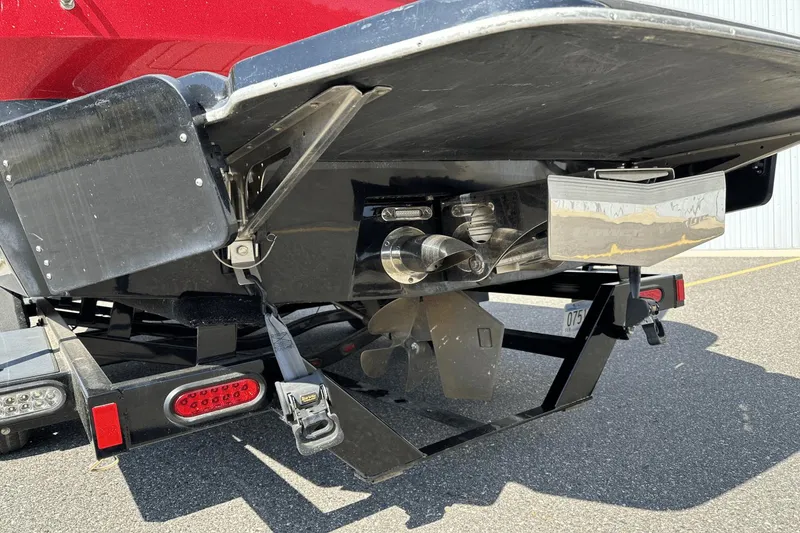 Slide: The Image of Malibu Wakesetter Lsv 247 2013 - 8