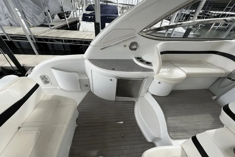 Slide: The Image of Formula 37 PC 2009 - 5