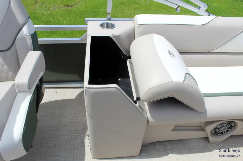 Slide: The Image of Tahoe Sport 85 Center Console Fish 2023 - 24