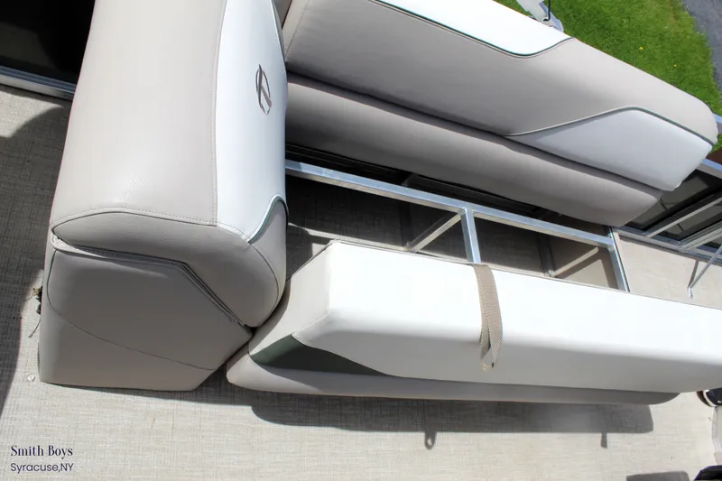 Slide: The Image of Tahoe Sport 85 Center Console Fish 2023 - 25