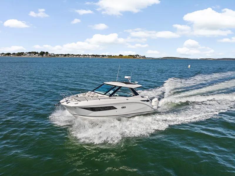 The Image of Sea Ray Sundancer 320 Outboard 2026 - 0