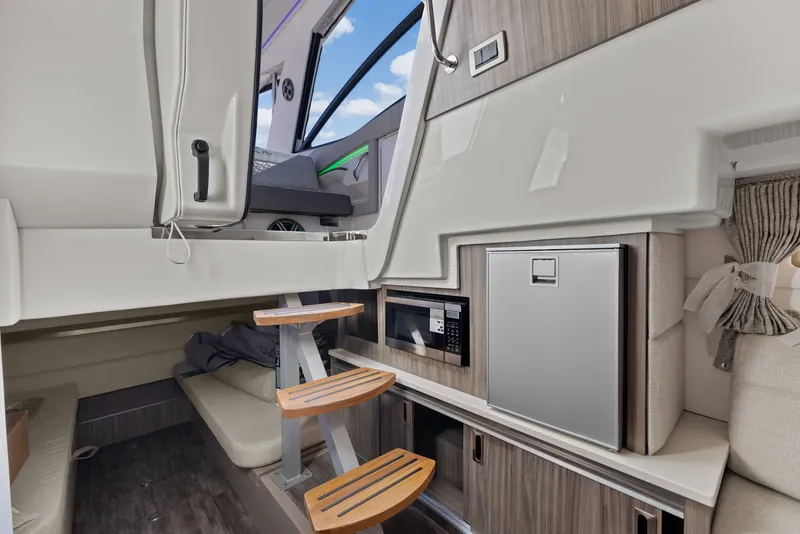 Slide: The Image of Sea Ray Sundancer 320 Outboard 2026 - 26