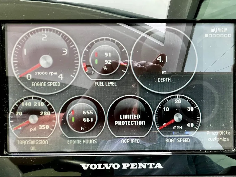 Slide: The Image of Cruisers Yachts 41 CANTIUS 2015 - 34