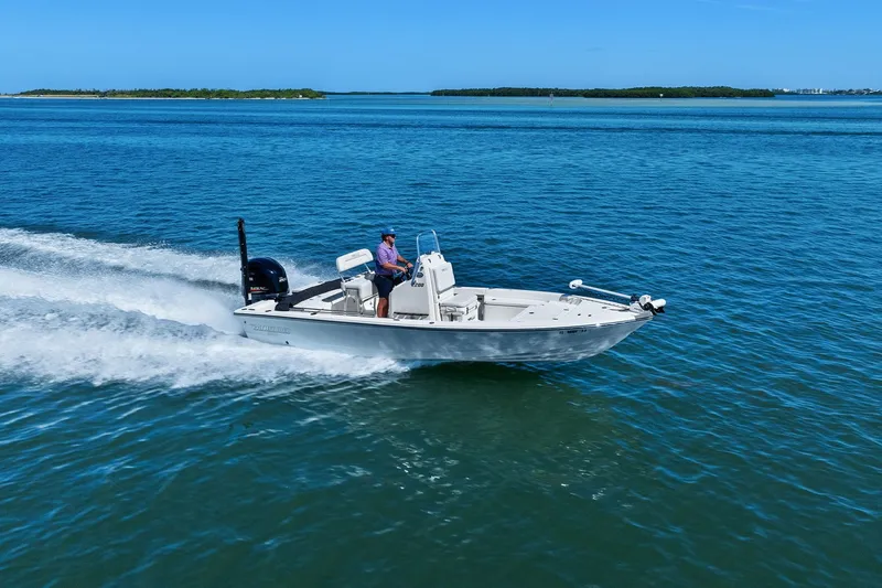 Slide: The Image of Maverick 2200 TRS 2021 - 0