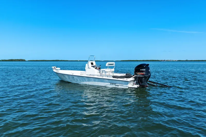 Slide: The Image of Maverick 2200 TRS 2021 - 10