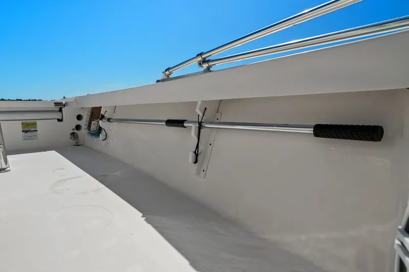 Slide: The Image of Maverick 2200 TRS 2021 - 31