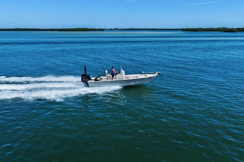 Slide: The Image of Maverick 2200 TRS 2021 - 6