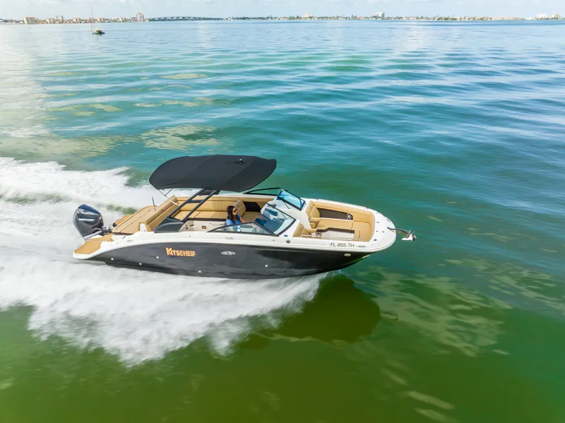 Slide: The Image of Sea Ray 270 SDX OB 2022 - 4