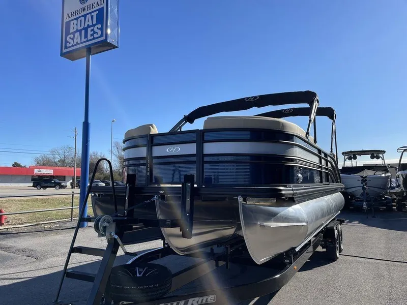 Slide: The Image of 2023 Harris Sunliner 250 pontoon boat at Arrowhead Boat Sales dealership. - 36