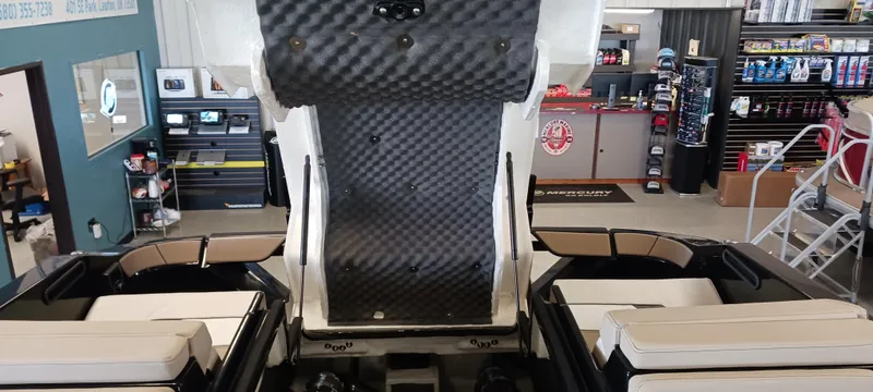 Slide: The Image of Heyday Wake Boats H22 2023 - 54