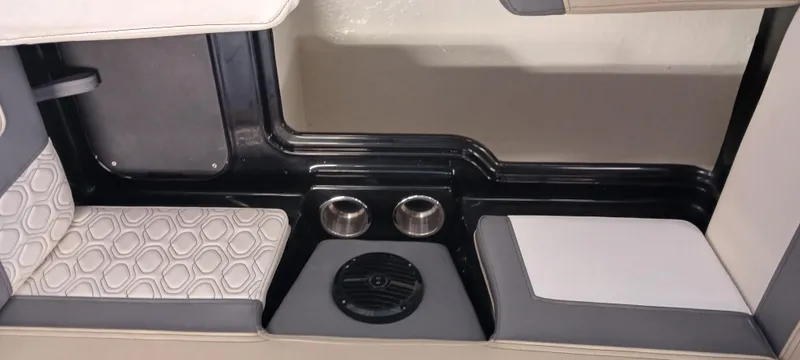 Slide: The Image of Heyday Wake Boats H22 2023 - 61