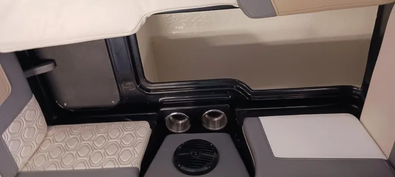 Slide: The Image of Heyday Wake Boats H22 2023 - 62