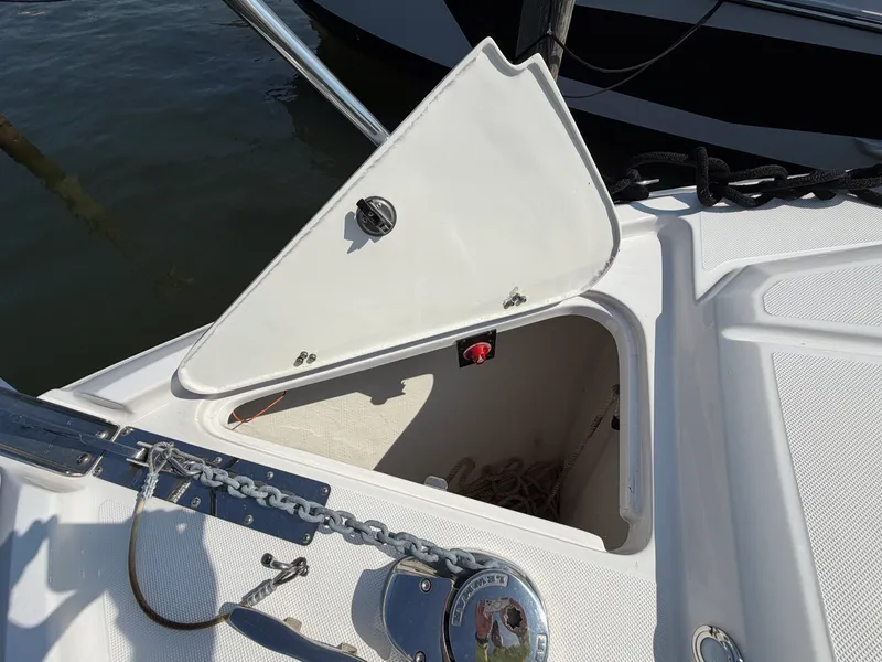 Slide: The Image of Regal 26 XO 2024 - 10