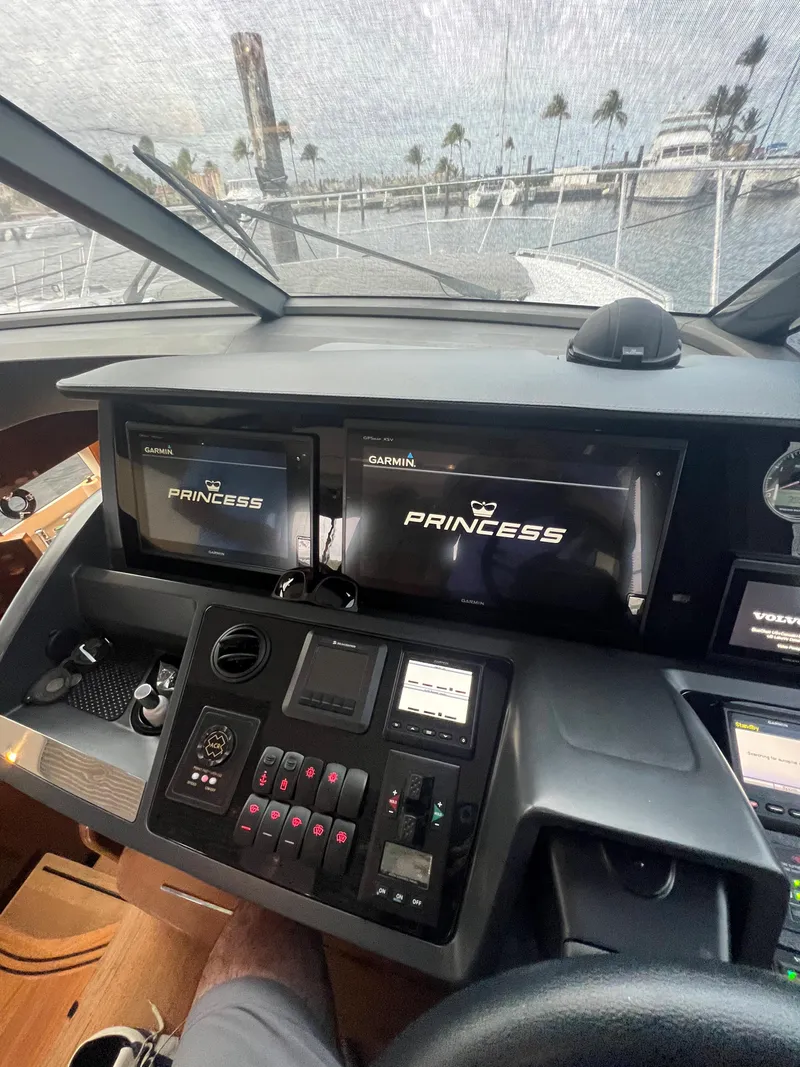 Slide: The Image of Princess V58 2018 - 52