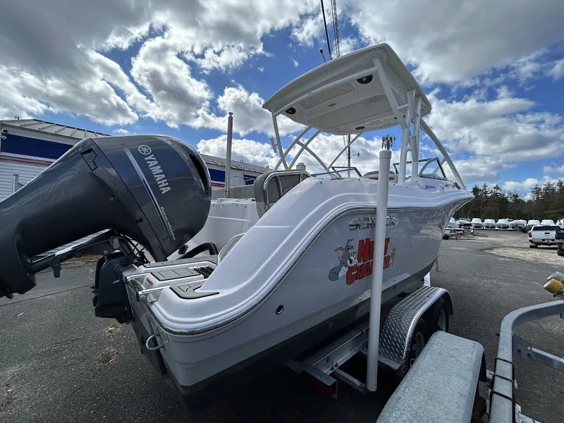 Slide: The Image of Sea Fox 226 TRAVELER 2023 - 13