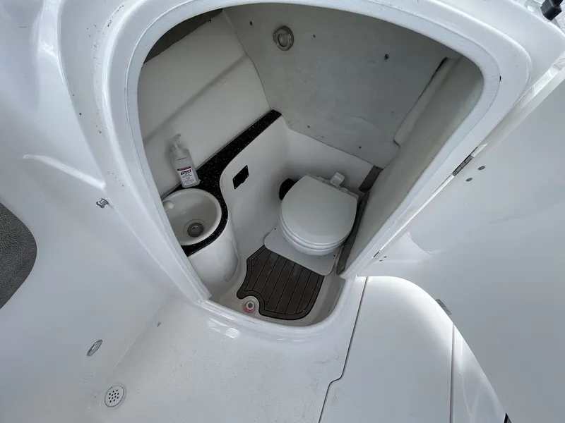 Slide: The Image of Sea Fox 226 TRAVELER 2023 - 12