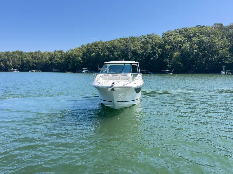 Slide: The Image of Sea Ray Sundancer 320 2026 - 2