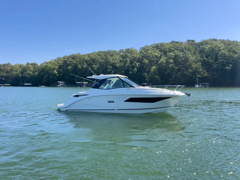 Slide: The Image of Sea Ray Sundancer 320 2026 - 4