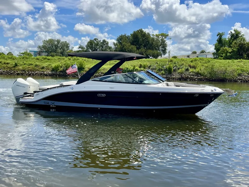Slide: The Image of Sea Ray 280 SLX 2026 - 4