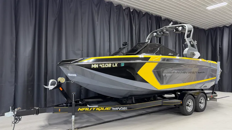 Slide: The Image of Nautique G23 2019 - 2