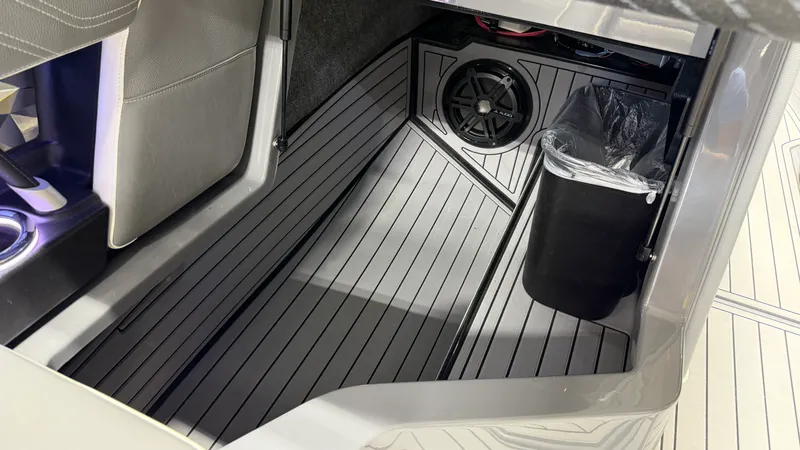Slide: The Image of Nautique G23 2019 - 41