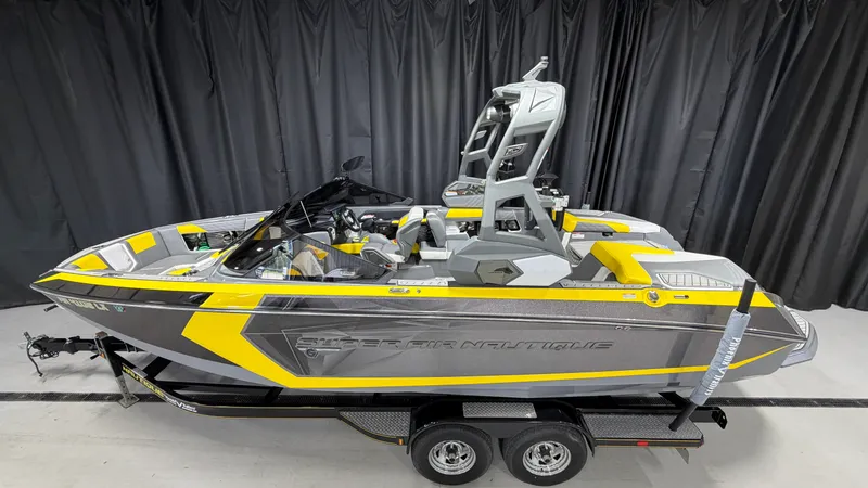 Slide: The Image of Nautique G23 2019 - 1