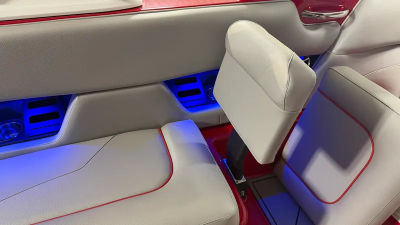 Slide: The Image of Moomba MOJO 2021 - 40
