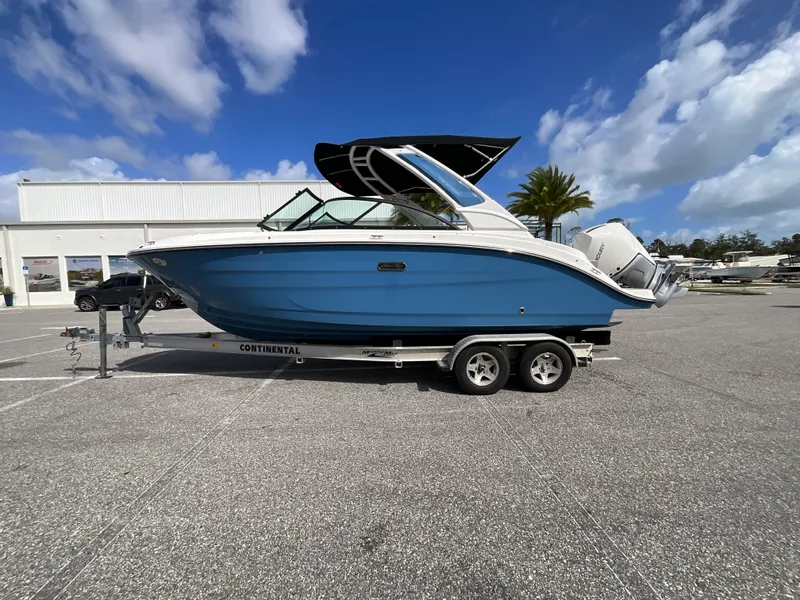 The Image of Sea Ray SDX 230 Outboard 2026 - 0