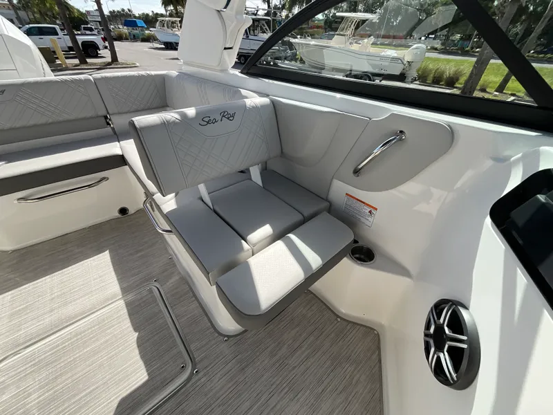 Slide: The Image of Sea Ray SDX 230 Outboard 2026 - 12