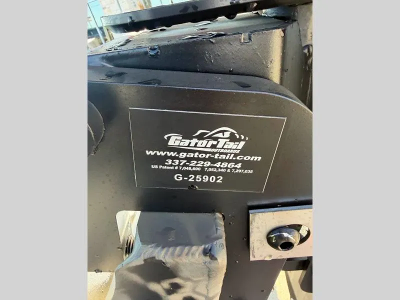 Slide: The Image of Gator-Tail 18/54 2027 - 20